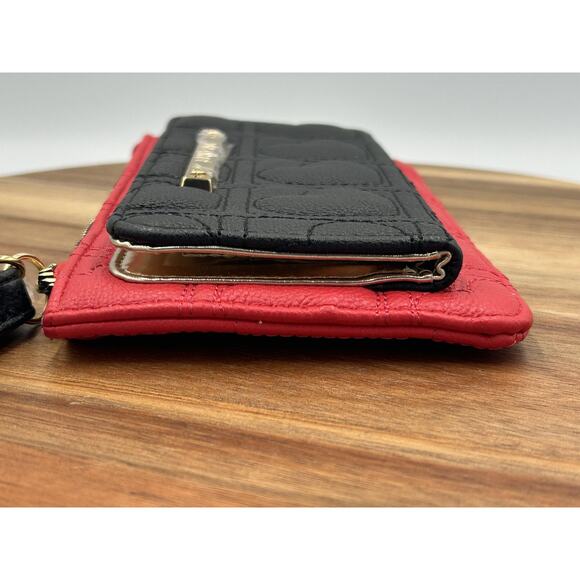 Betsey Johnson Wristlet Wallet Heart Quilted Zip Strap Floral Black Red Gold - Picture 13 of 13